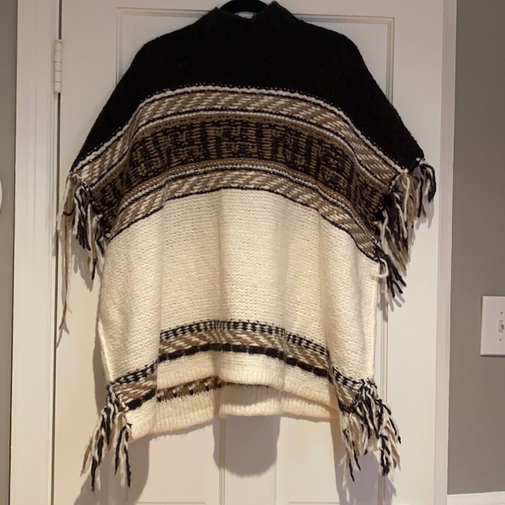 Free People sweater poncho, XS/S